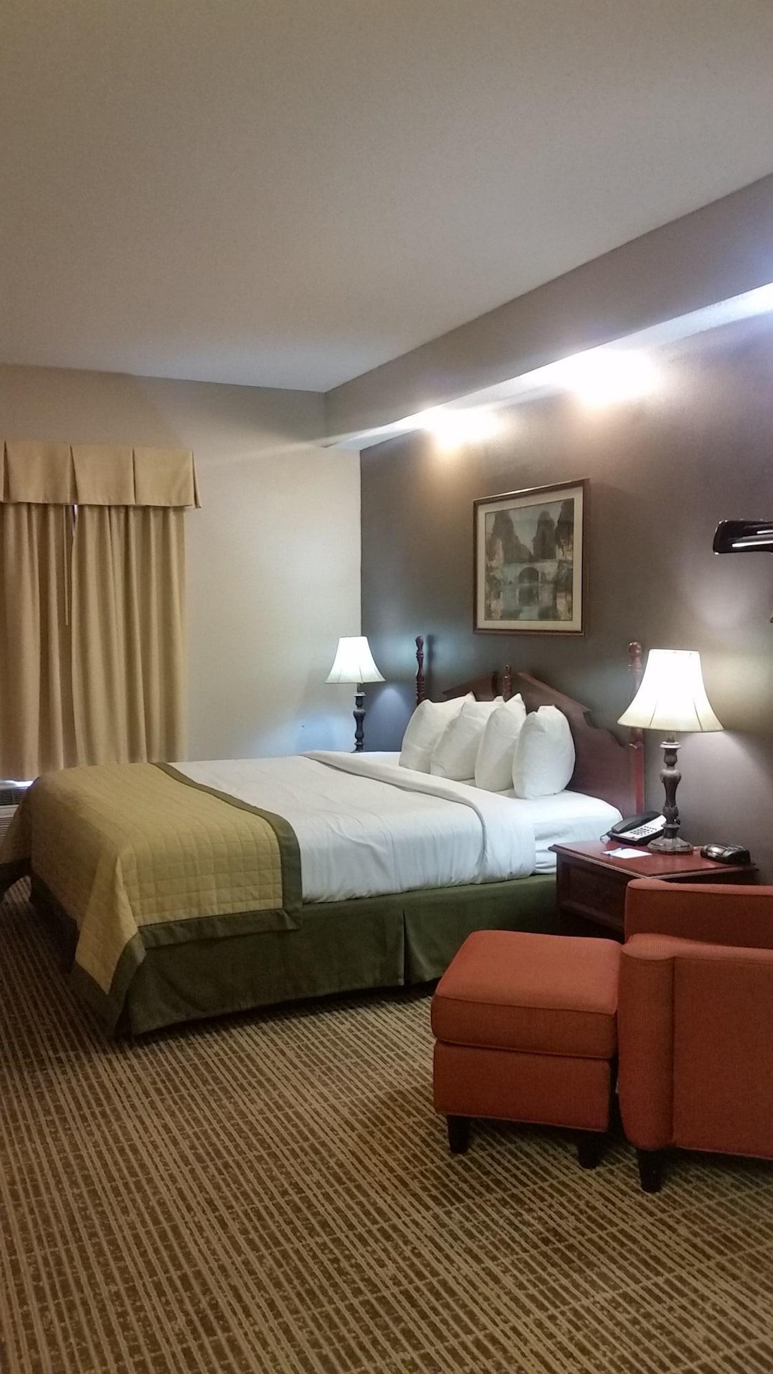 מלון Baymont By Wyndham Lafayette Airport מראה חיצוני תמונה