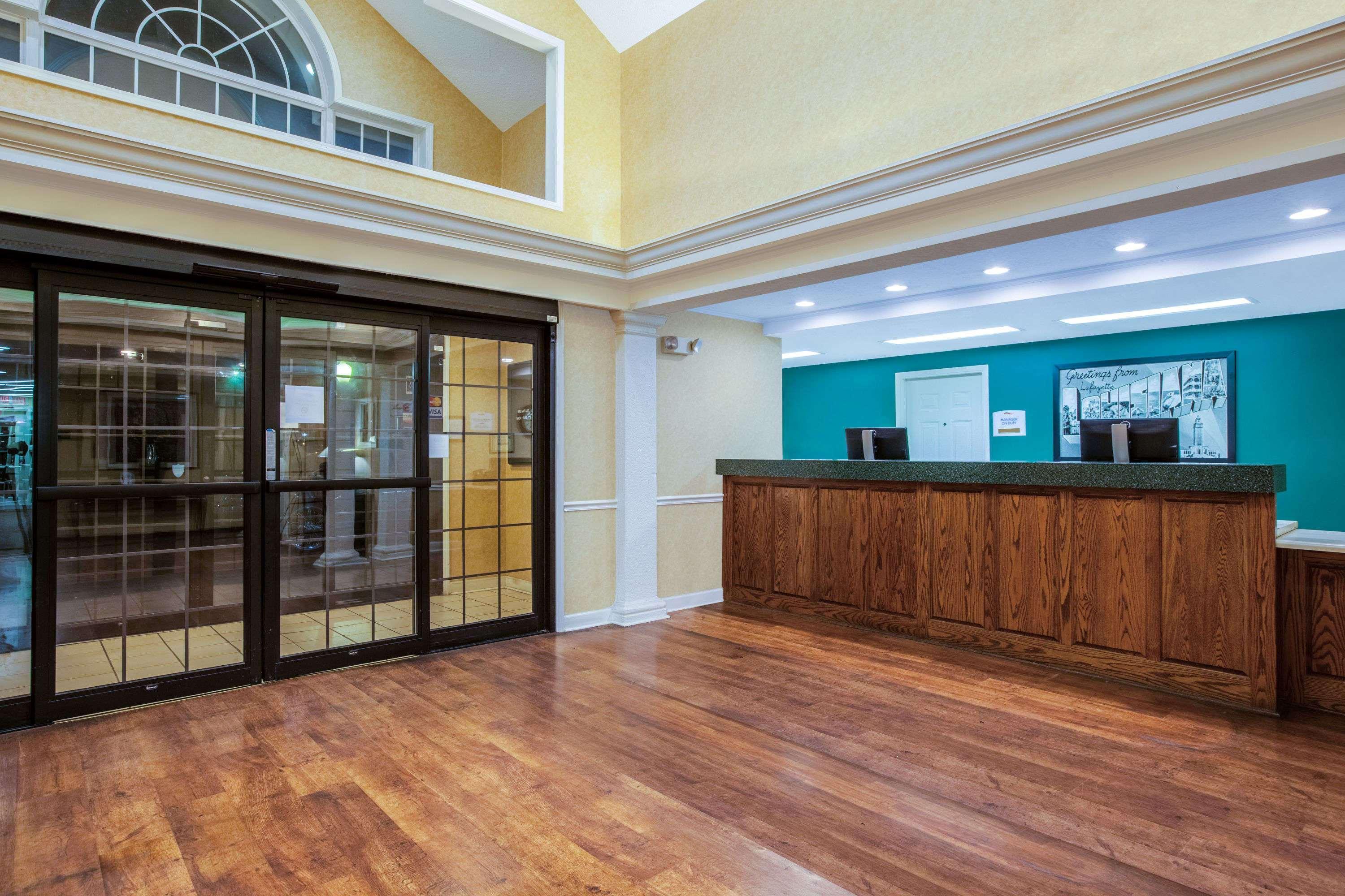 מלון Baymont By Wyndham Lafayette Airport מראה חיצוני תמונה